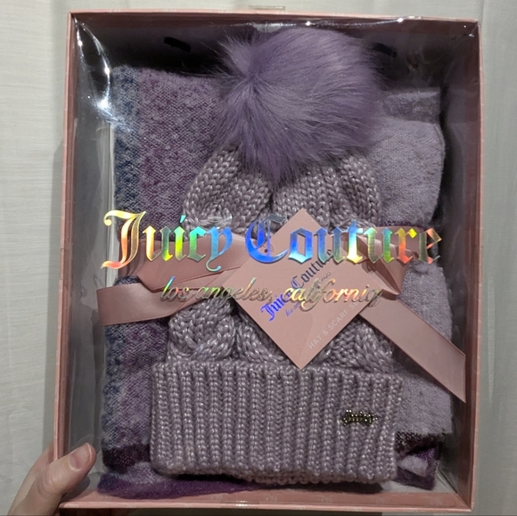 Juicy Couture Scarf & Beanie W/ Pom Set NIB - Picture 1 of 8